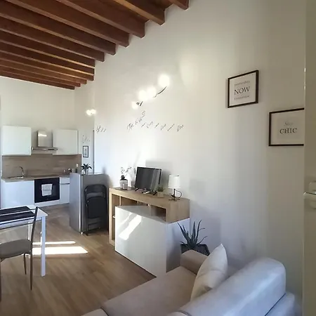 Camillo Benso Apartment *